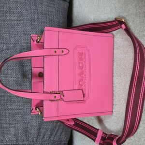 Coach Field Tote 22 Petunia Pink